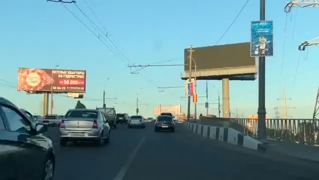Динамический контент на уличных экранах